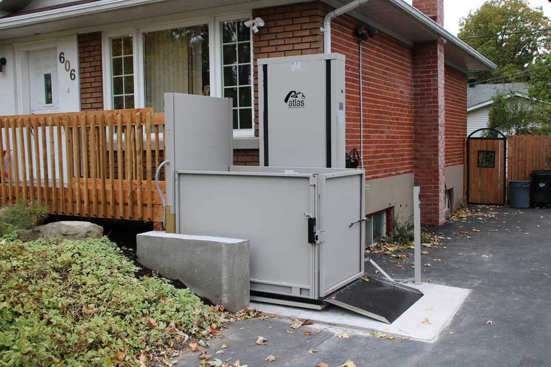 Plateforme élévatrice commercial